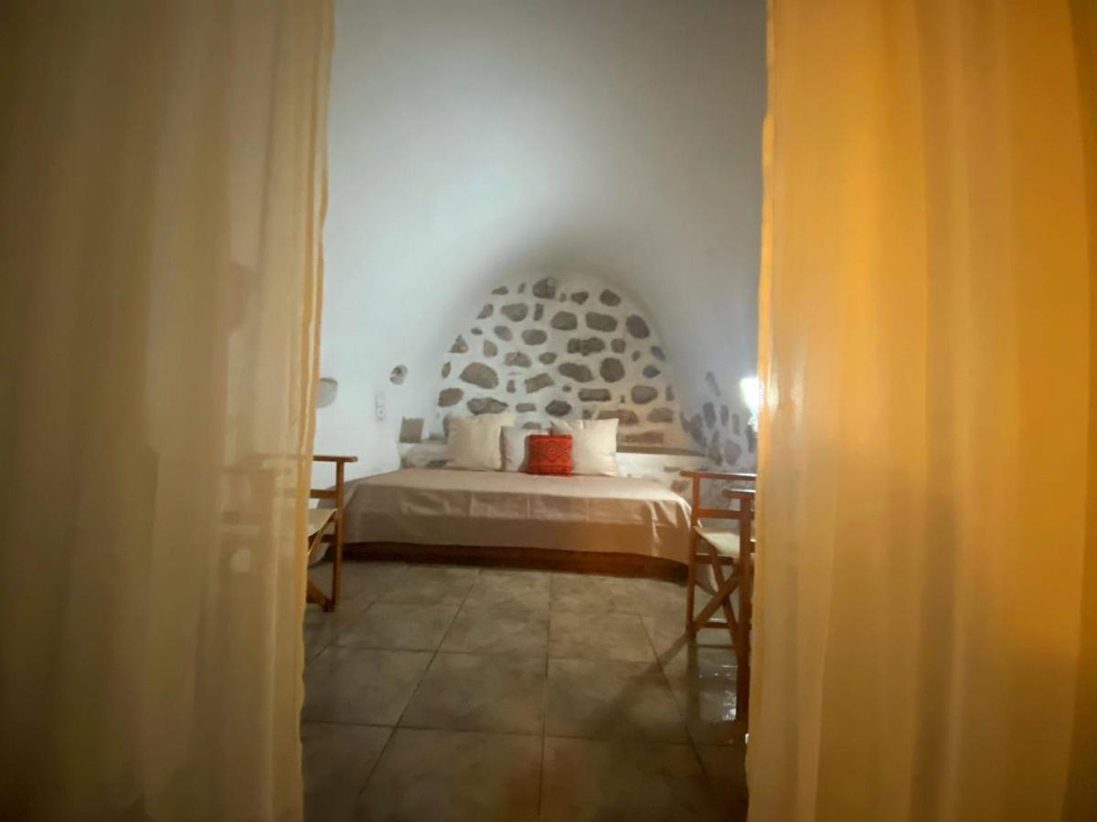The Two Carob Trees, Traditional Stonehouse, Nikandri, Pirgos Diros Apartment Lefkias Ngoại thất bức ảnh